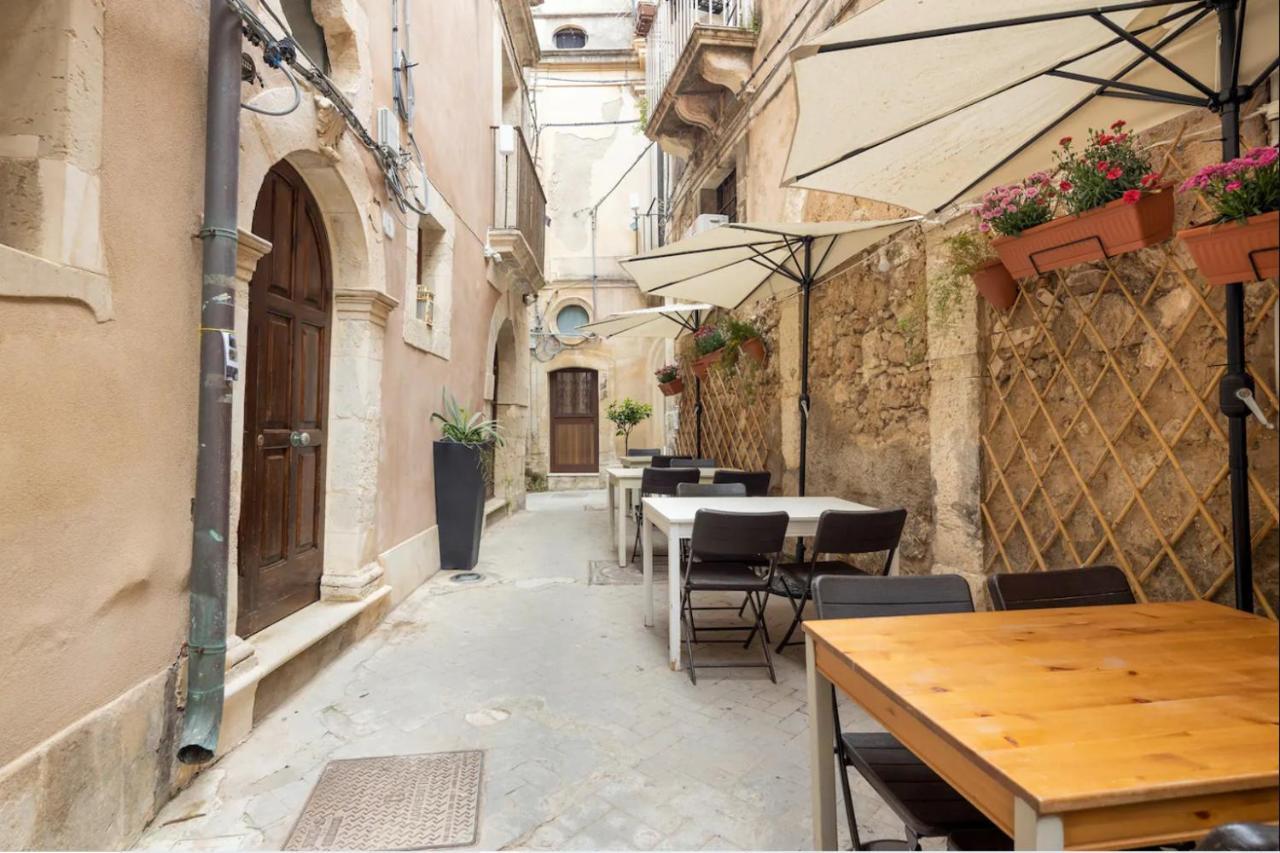 Garconniere In Ortigia Villa Syracuse Exterior photo
